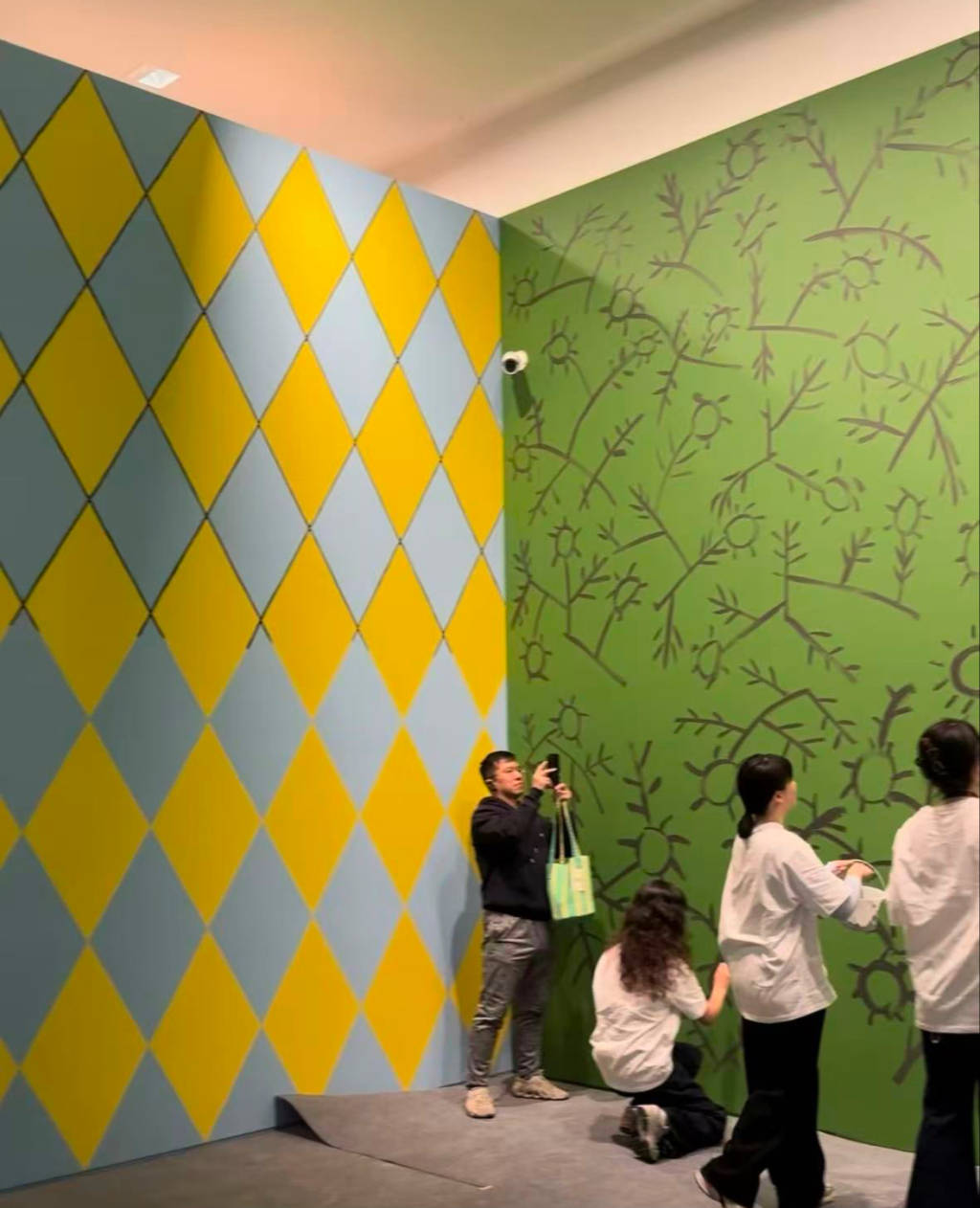 海首次大展和“非常毕加索”PG麻将胡了试玩卢浮宫上(图4)